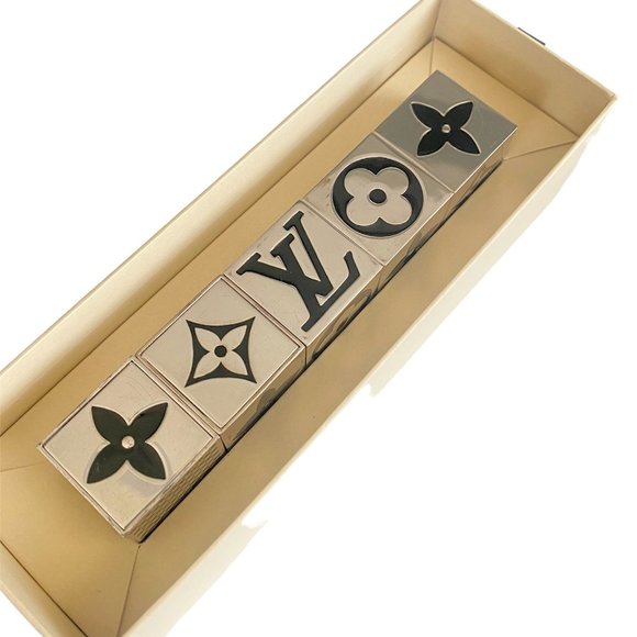 Auth LOUIS VUITTON Limited Edition Silver Magnetic Dice Cube Game Paper Weight - Picture 2 of 9